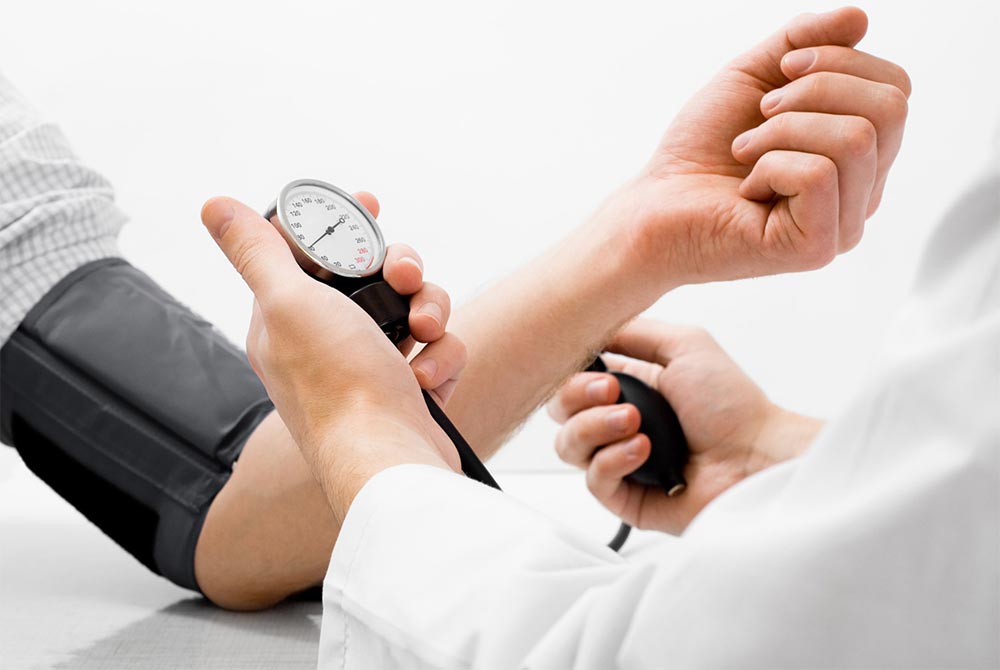 Advanced Internal Medicine Diet Guide to Manage Hypertension